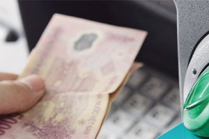 “Cháy” ATM dịp Tết: hứa nhiều, làm bao nhiêu?
